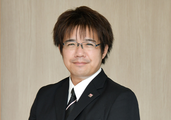 スタッフ紹介
